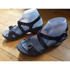 Elegant Black Women's Sandals